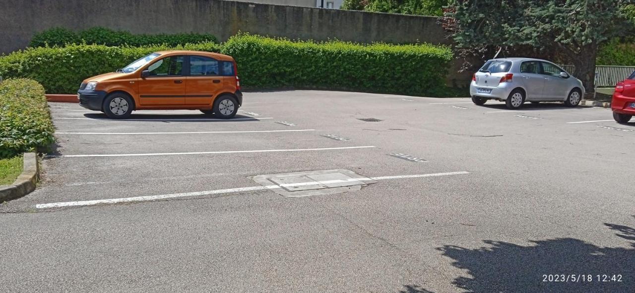 Le Phenix A Internet Haut Debit & Parking Dijon Exterior foto